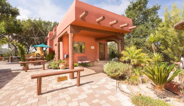 Romantic SLO Wine Country Retreat near beaches