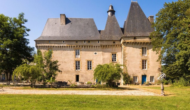 Romantic stay in a medieval castle with pool