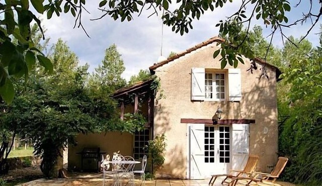 Romantic Stone Cottage for two, 5 minute Stroll to Beautiful Monpazier