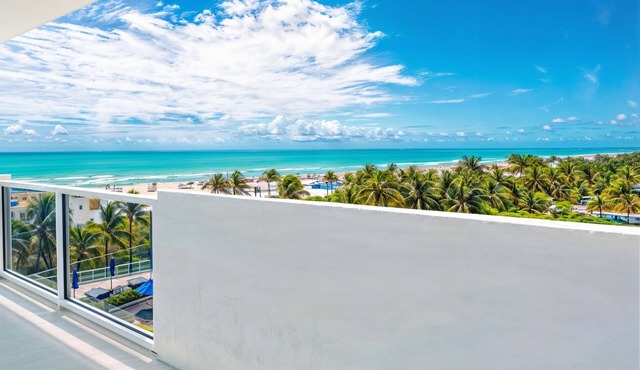 Romantic-Stunning-Ocean view-Balcony-Panoramic-Amazing Sunrise-Miami-South-Beach