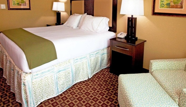 Romantic Suite for Your Next Sweet Vacation!