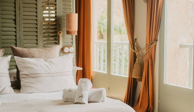 Romantic Suite with magnificent views and fireplace