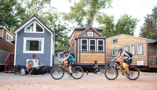 Romantic Tiny Retreat by the River – Open Sol Near Boulder & the Rockies