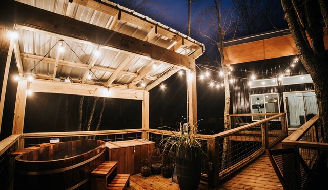 Romantic Tree House Hideaway, Private 15 Acres, Mountain View, Ofuro Soaking Tub