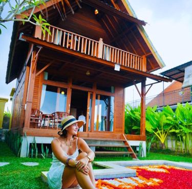 Romantic Wooden House with Private Pool in Ubud - Raka d'Uma