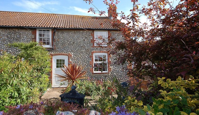 Romany Rye is one of the oldest and prettiest Fisherman's cottage in Sheringham in a great location