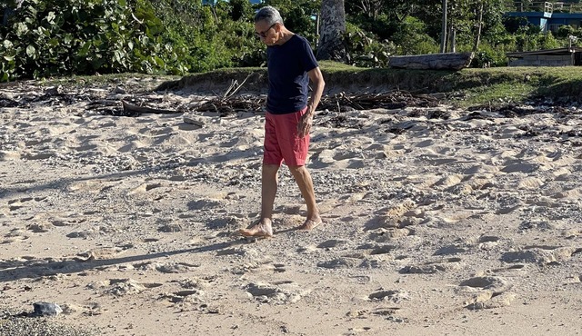 Romaric and ocean view,beauty and whitesand beaches just 2 minutes mountains