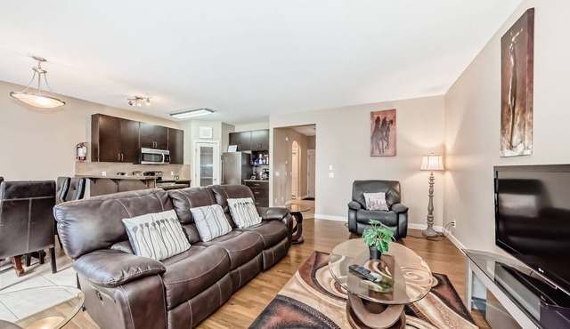 Rome, Sweet Home. nnSpacious 4 Bedroom Single detached house - 60 mins to Banff.