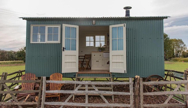 Romney Marsh Huts by Bloom Stays