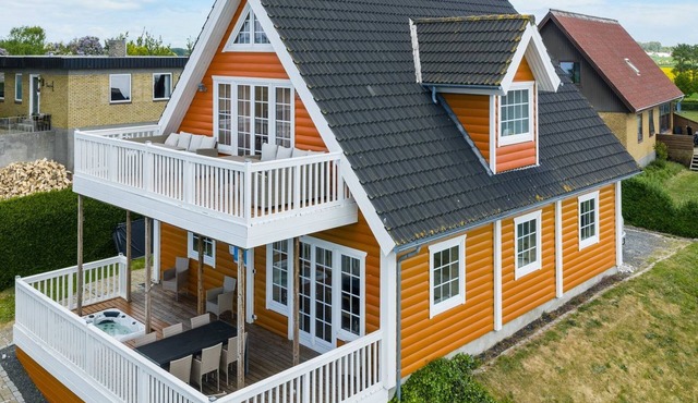 "Romy" - 450m from the sea by Interhome