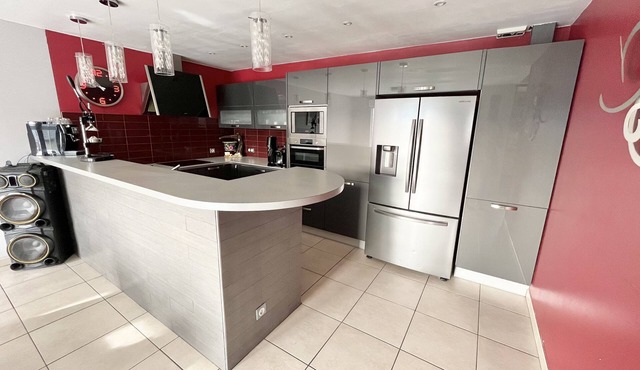 RON DE L Apio Vacances Propose Magnifique Villa Avec Piscine Mende 48 Lozere