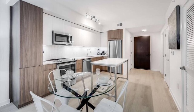 Rooftop Bar & Lounge | 1BR w/Shopping Available Onsite