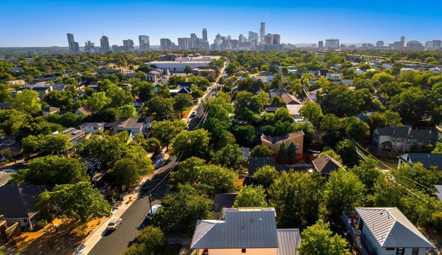 Rooftop Deck | 2 Miles to Downtown