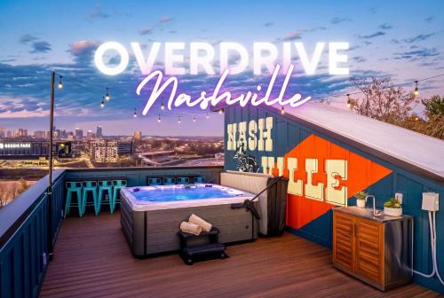 Rooftop Deck Hot Tub & Game Room in Nashville