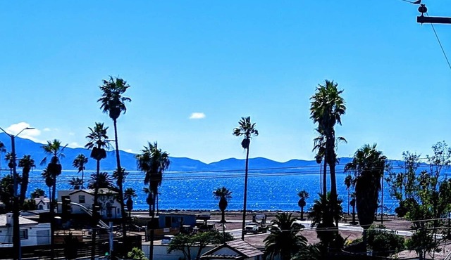 Rooftop Ocean views, great outdoor space, HEAT & A/C, prime location, gated