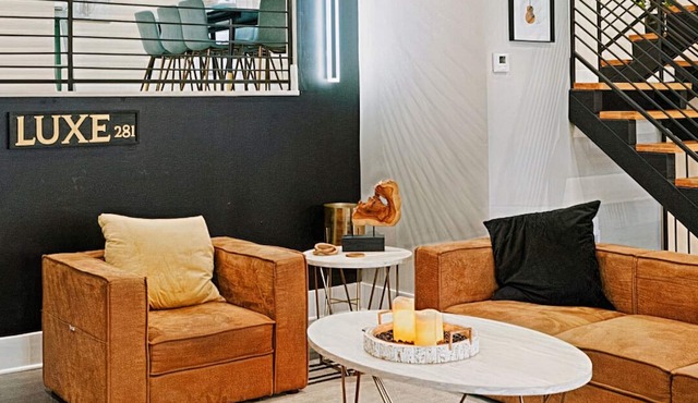 Rooftop Patio/3 Mins to Downtown/Stylish House