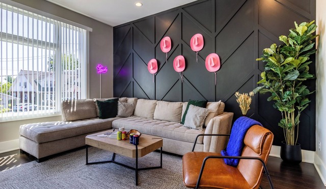 Rooftop Terrace | 8 Min to Broadway + Firepit | Doralee by AvantStay