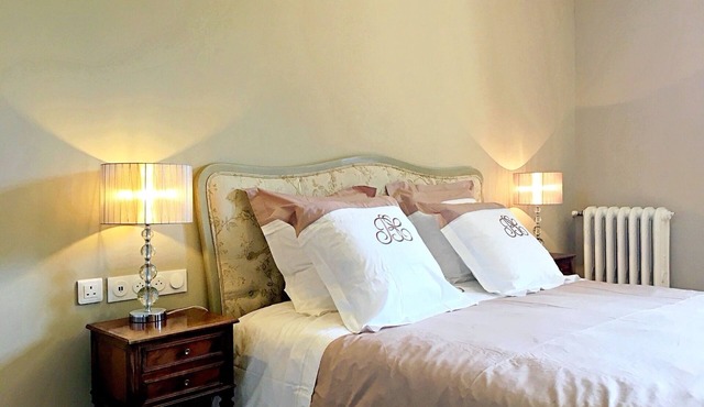 Room 1 King size double bedroom