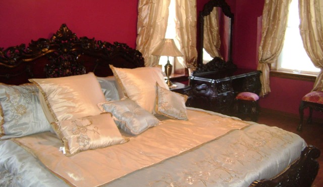 Room #1 We are only 30 min. away from "BASEBALL HALL OF FAME" in Coopers Town .