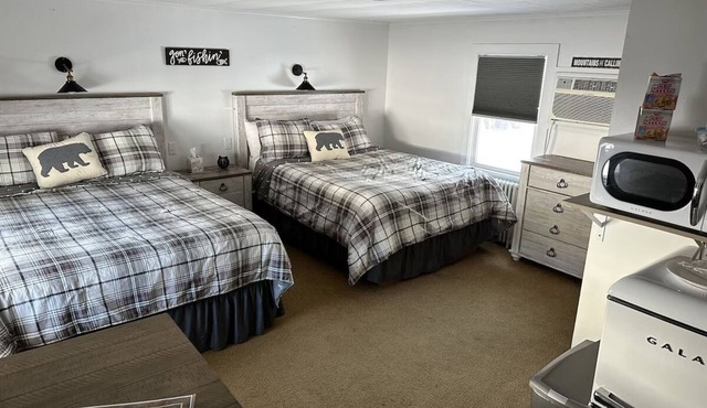 Room 107 two queen beds