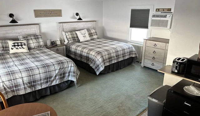 Room 109 two queen beds
