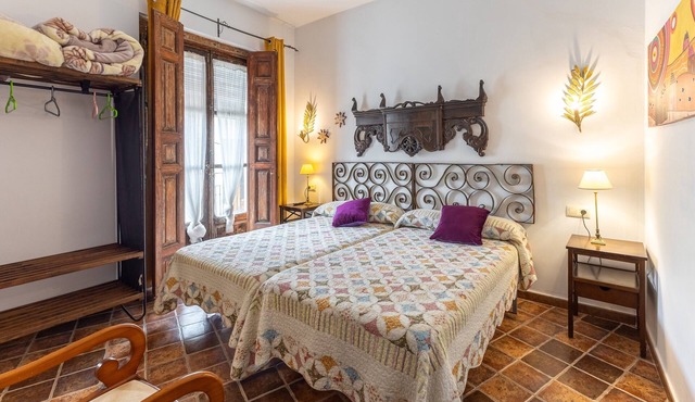Room 2 with Garden and Balcony - El Sueño De Lucrecia, Toledo