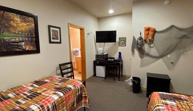 Room #2 @ Montana's Wolf Creek Lodge