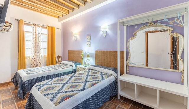 Room 4 with Private Garden - El Sueño De Lucrecia, Toledo