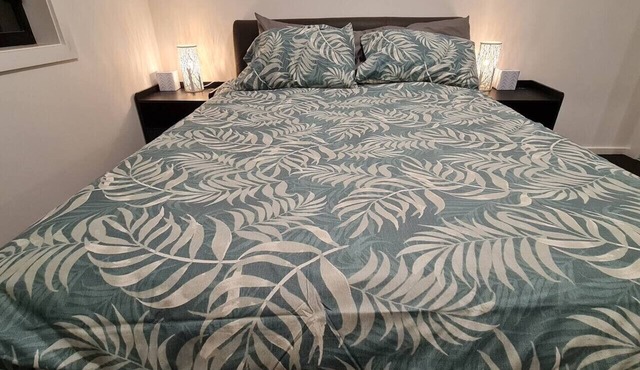 Room 4 in brand new luxury home