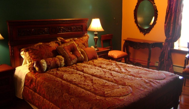 Room #6 We are only 30 min. away from "BASEBALL HALL OF FAME" in Coopers Town .