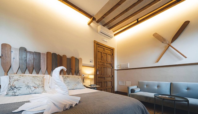 Room 8 - El Tallar .