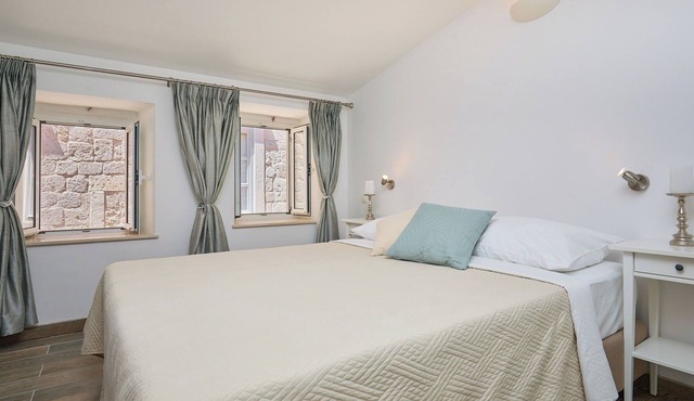Room Annette - One Bedroom Apartment, Sleeps 2