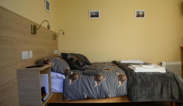 Room at the Back, 2 George Street