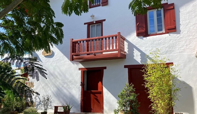 Room at the foot of the Rhune