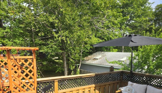 Room Available in Comfortable Cozy Cottage on Cottage Road.