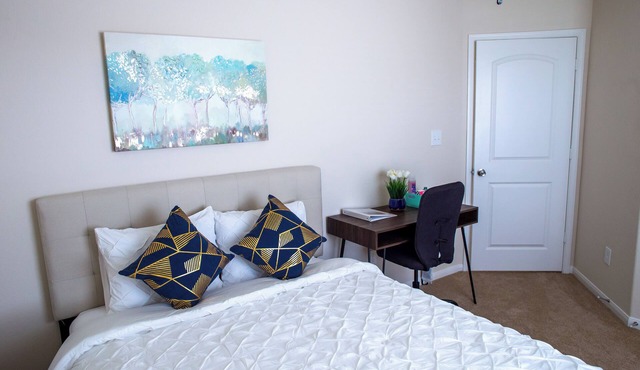 Room B, >30 days, Near Medical Center, WOMEN ONLY