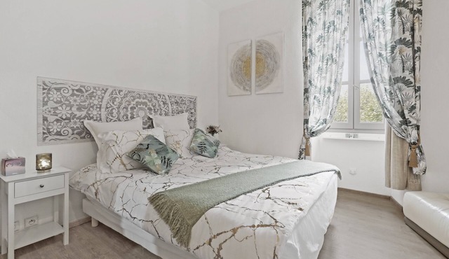 Room 'Bambou' with Shared Terrace and Wi-Fi