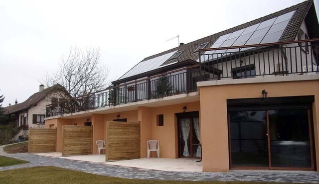 Room "Between Rhône and Saône" with swimming pool and spa