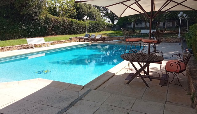 Room 'Chambre Jules' with Mountain View, Shared Pool and Shared Terrace