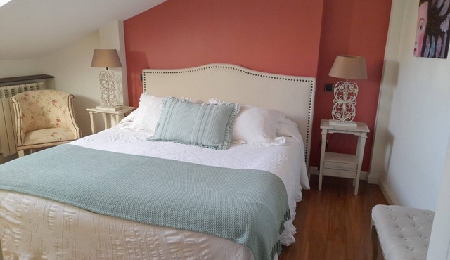 Room 'Doble Especial - Los Cipreses' with Shared Pool, Wi-Fi and Air Conditioning