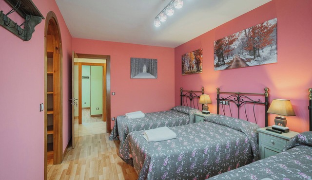 Room 'El Castillo' with Shared Terrace, Shared Garden and Wi-Fi