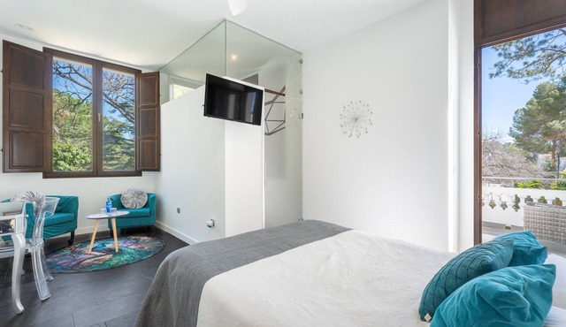 Room 'Esmeralda' with Mountain View, Wi-Fi and Air Conditioning