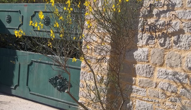 Room for rent, near Avignon.