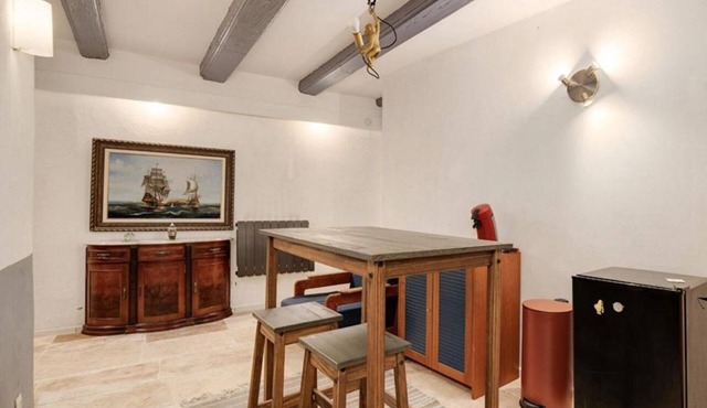 Room for rent, free breakfast 100 metres from place stanislas