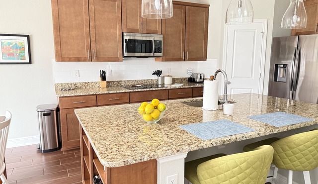 Room for the Whole HerdnSpacious NEW 7-bedroom house Newberry near Gainesville