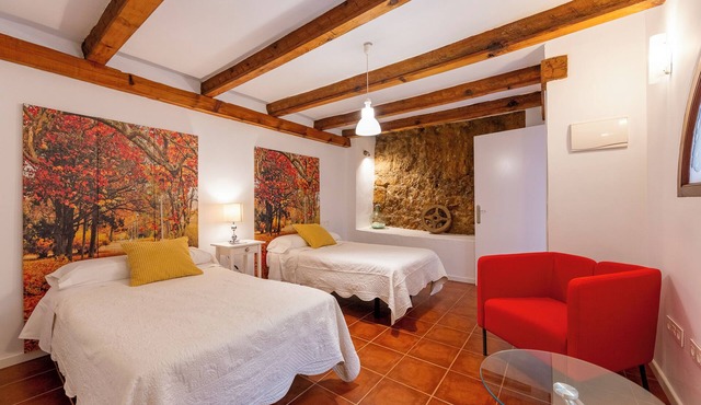 Room 'Hab Doble 5 Molino' with Shared Pool, Shared Terrace and Wi-Fi