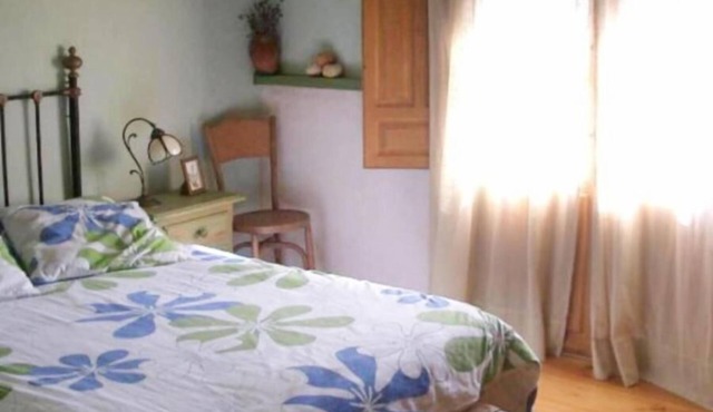 ROOM IN A CHARMING HOUSE