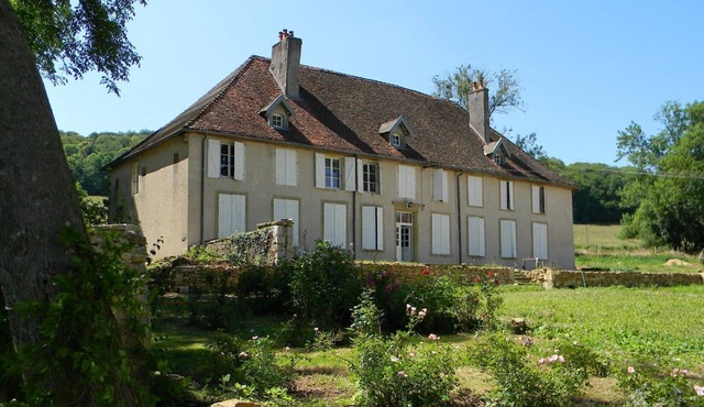 Room in an 18th-century house of character