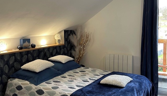 Room in residence near incredible hiking trails