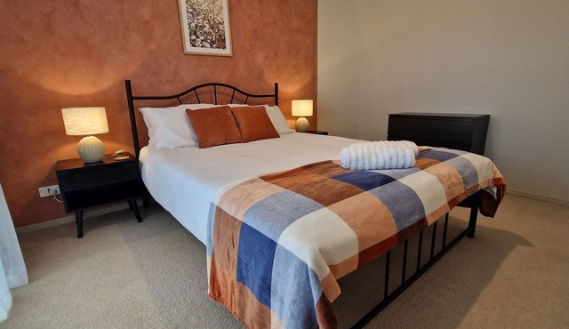 Room in shared house 4